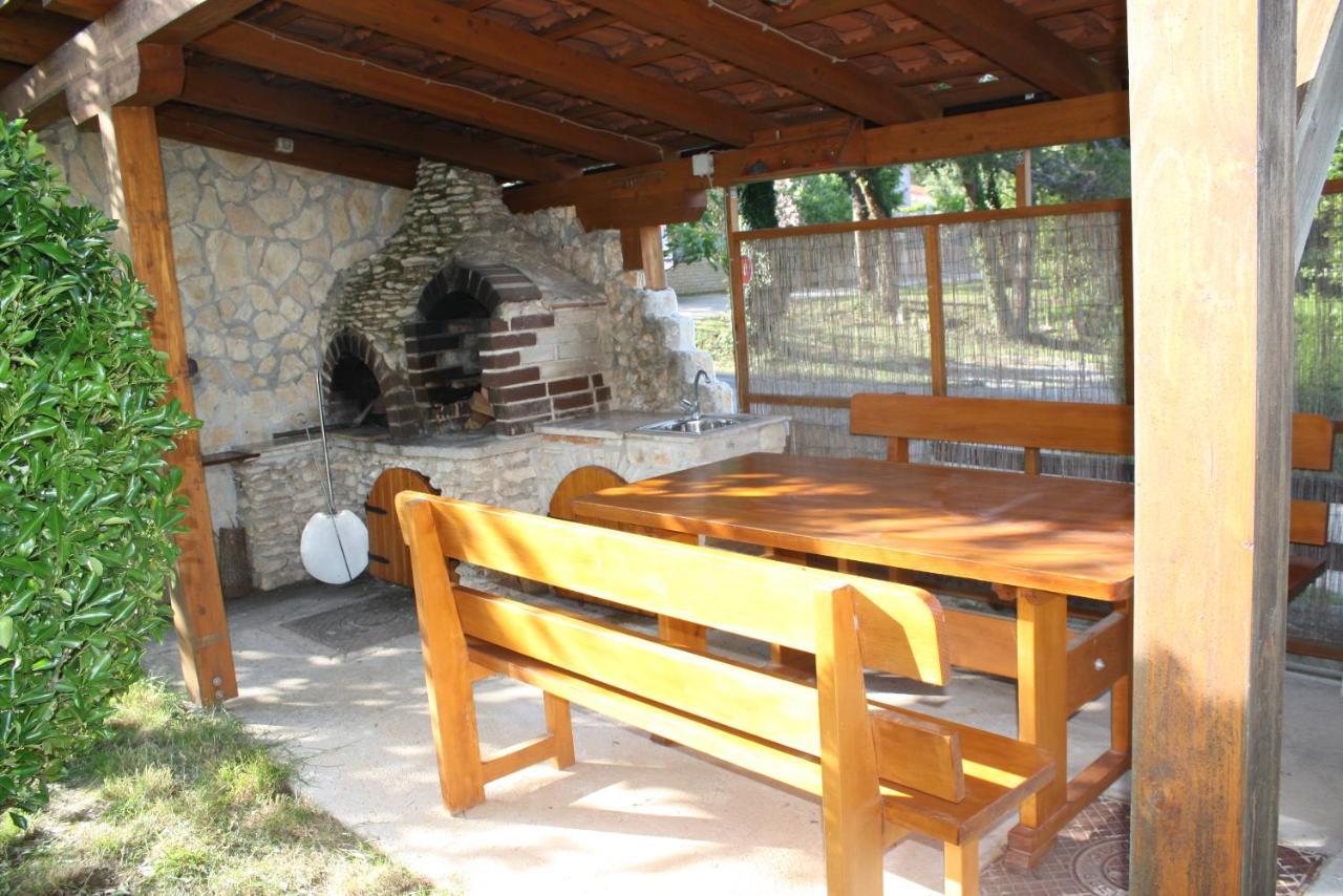 Holiday Home Radmila Premantura Kültér fotó