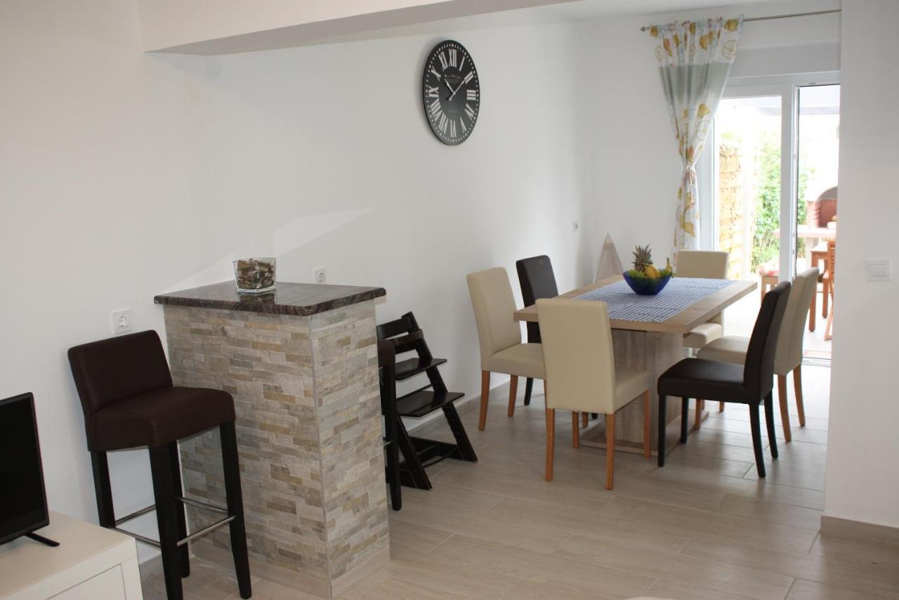 Holiday Home Radmila Premantura Kültér fotó