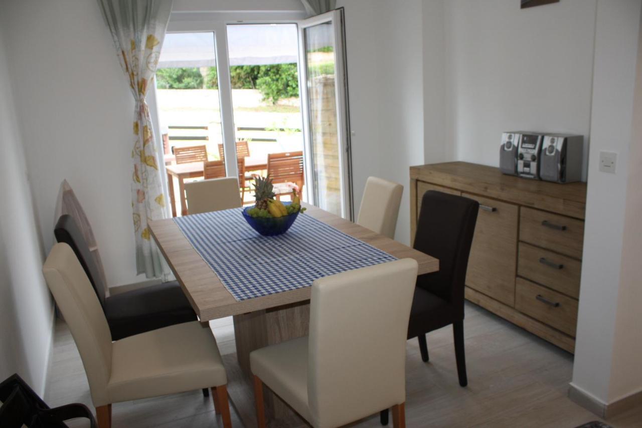 Holiday Home Radmila Premantura Kültér fotó